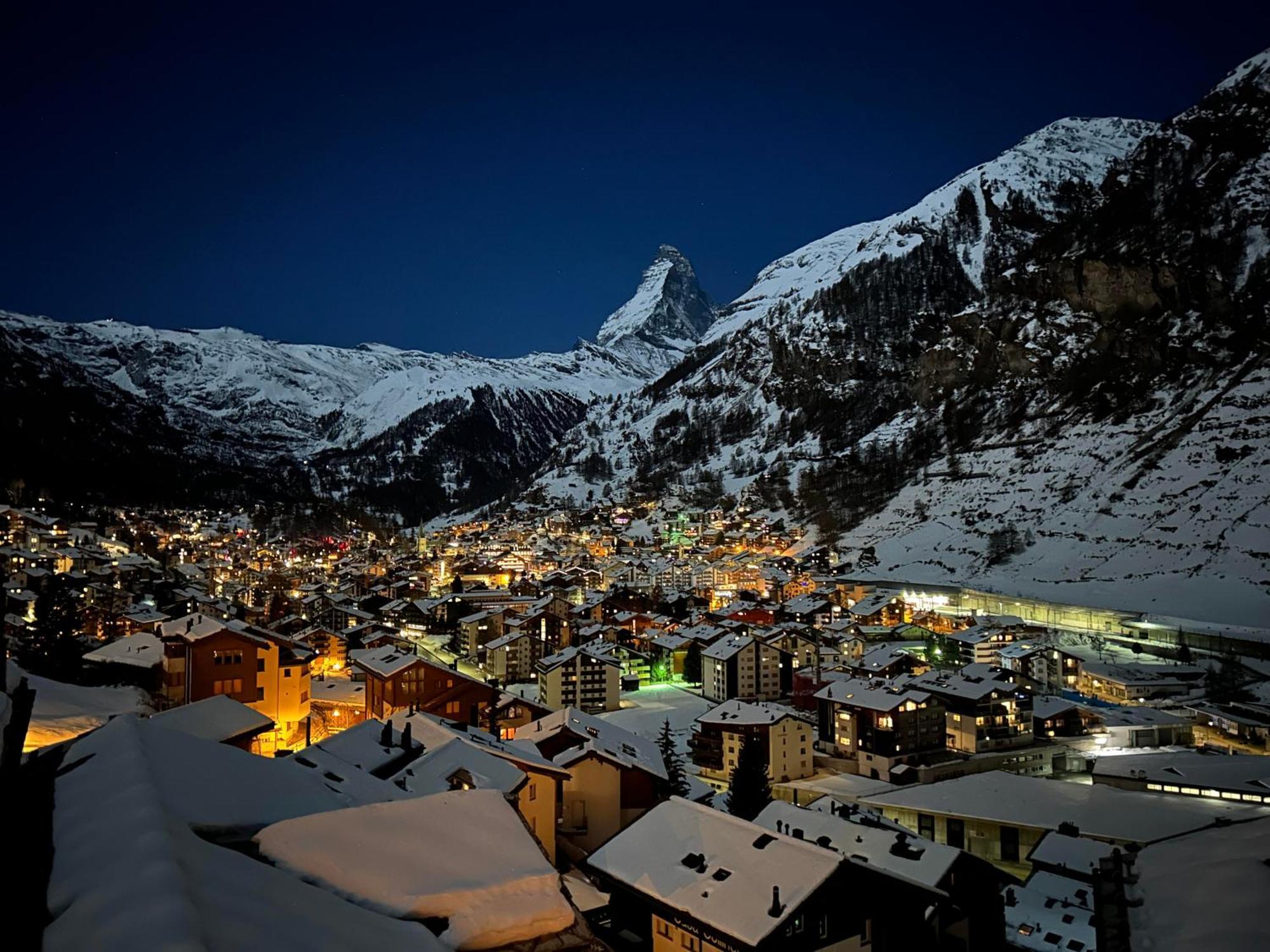Modern Self-Catering Apartment With Matterhorn Views Zermatt Exterior foto